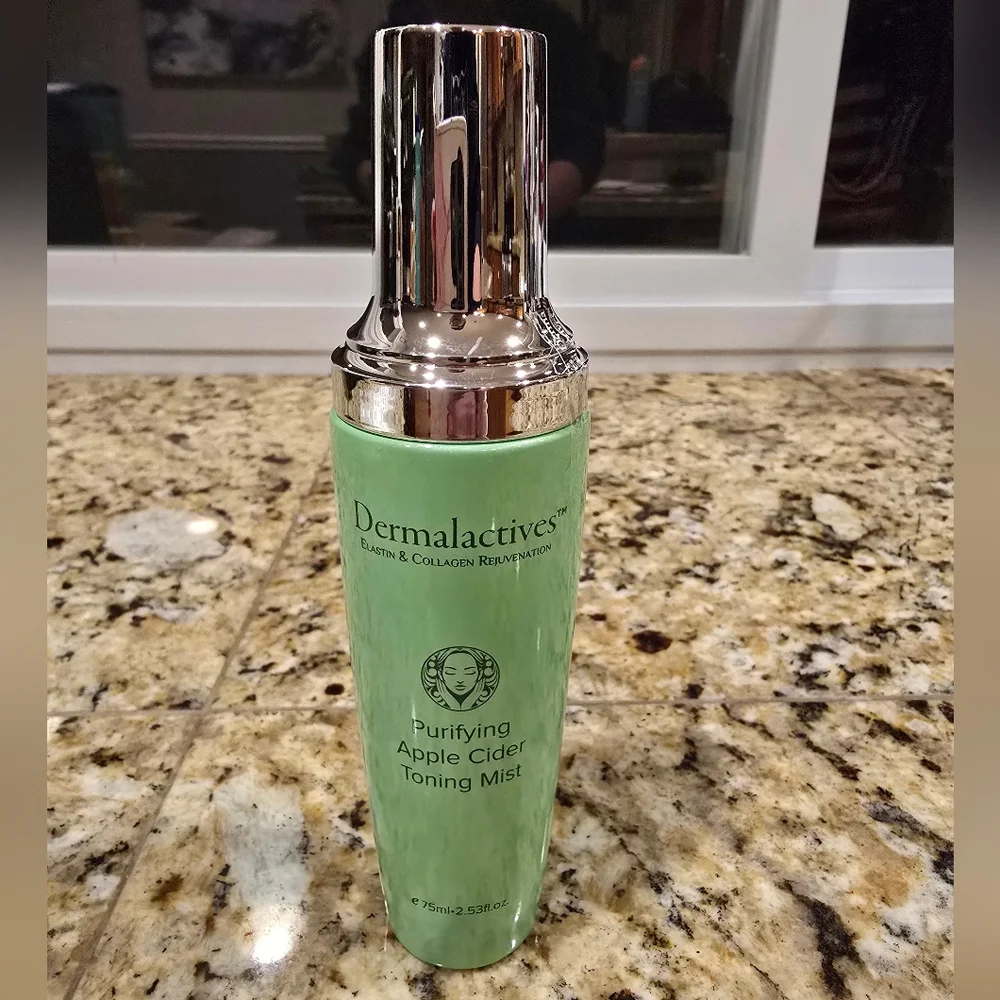 NEW! DERMALACTIVES - Apple Cider Toning Spray